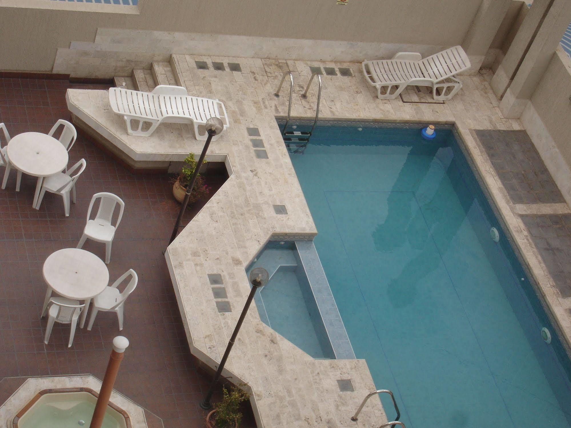 Altezza Apart Suites Mendoza Exterior foto
